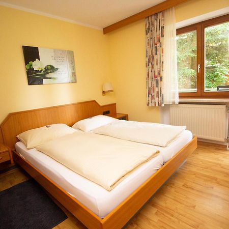 Hotel Am Wald Ottobrunn Kültér fotó