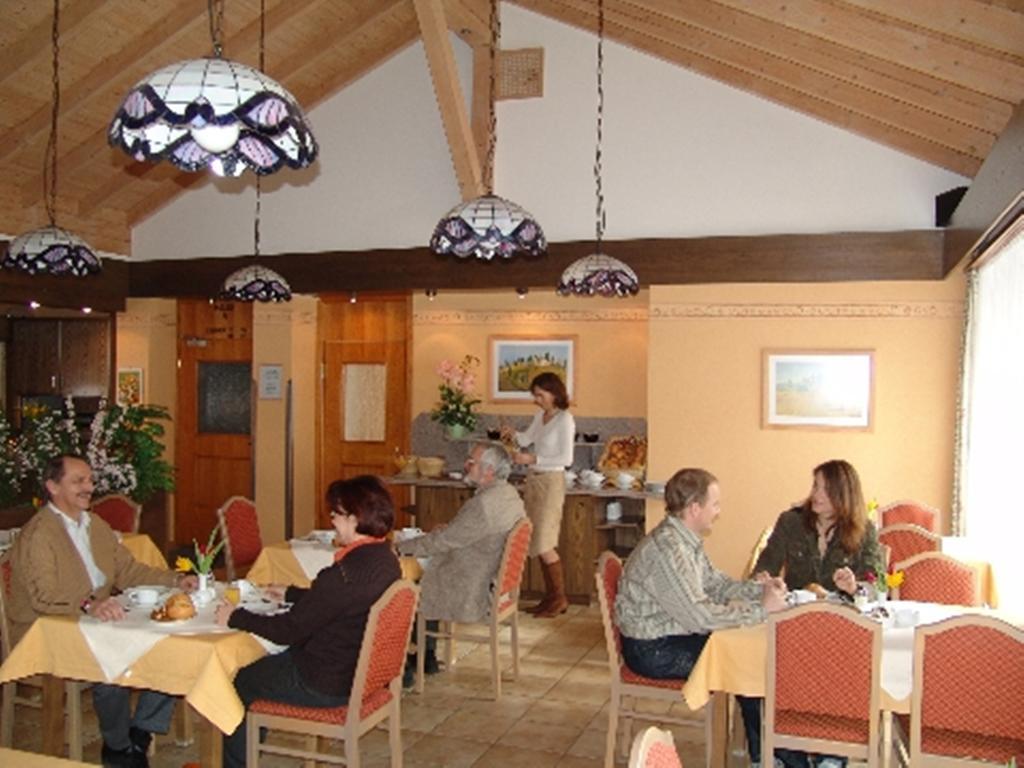 Hotel Am Wald Ottobrunn Kültér fotó